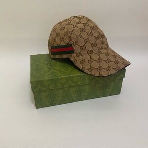 Gucci Tan Monogram Cap with Red and Green Stripe